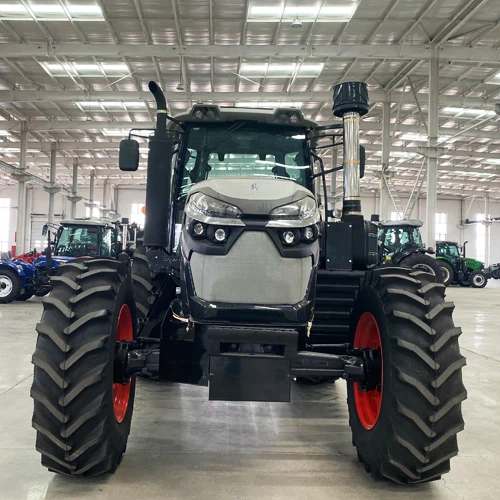 180 lóerős multifunkcionális traktor